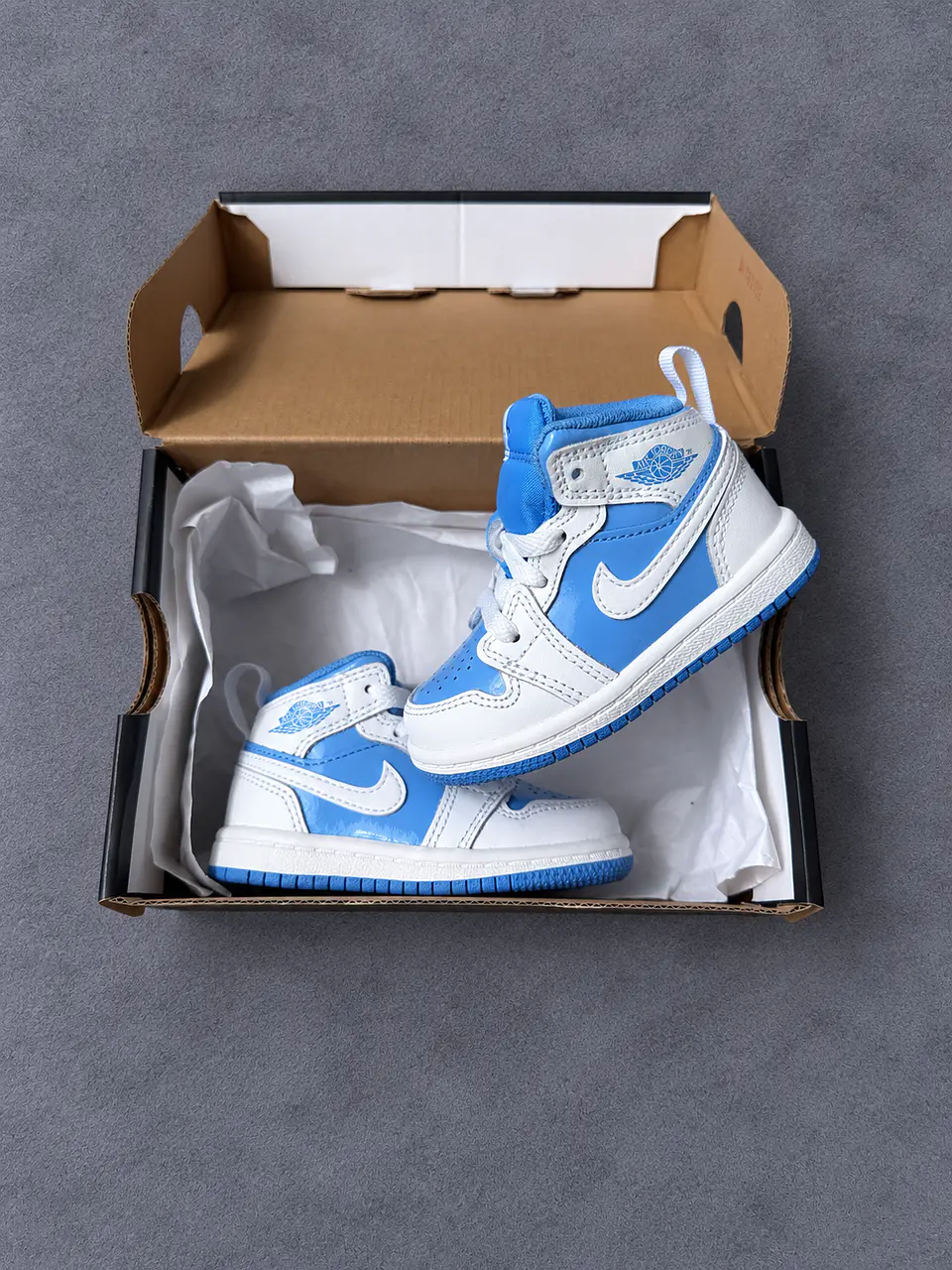Jordan 1 mid 1