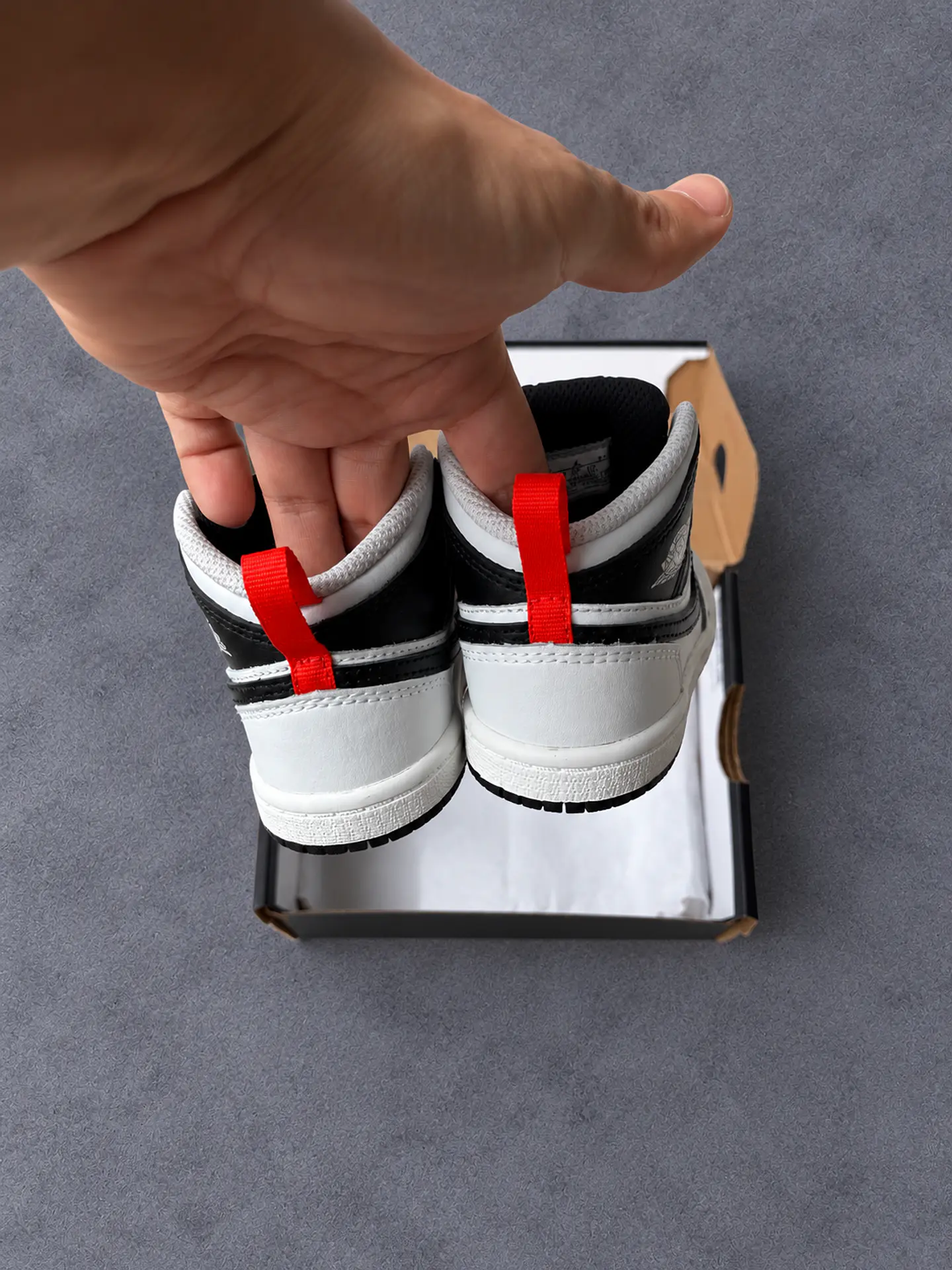 Jordan 1 mid 3