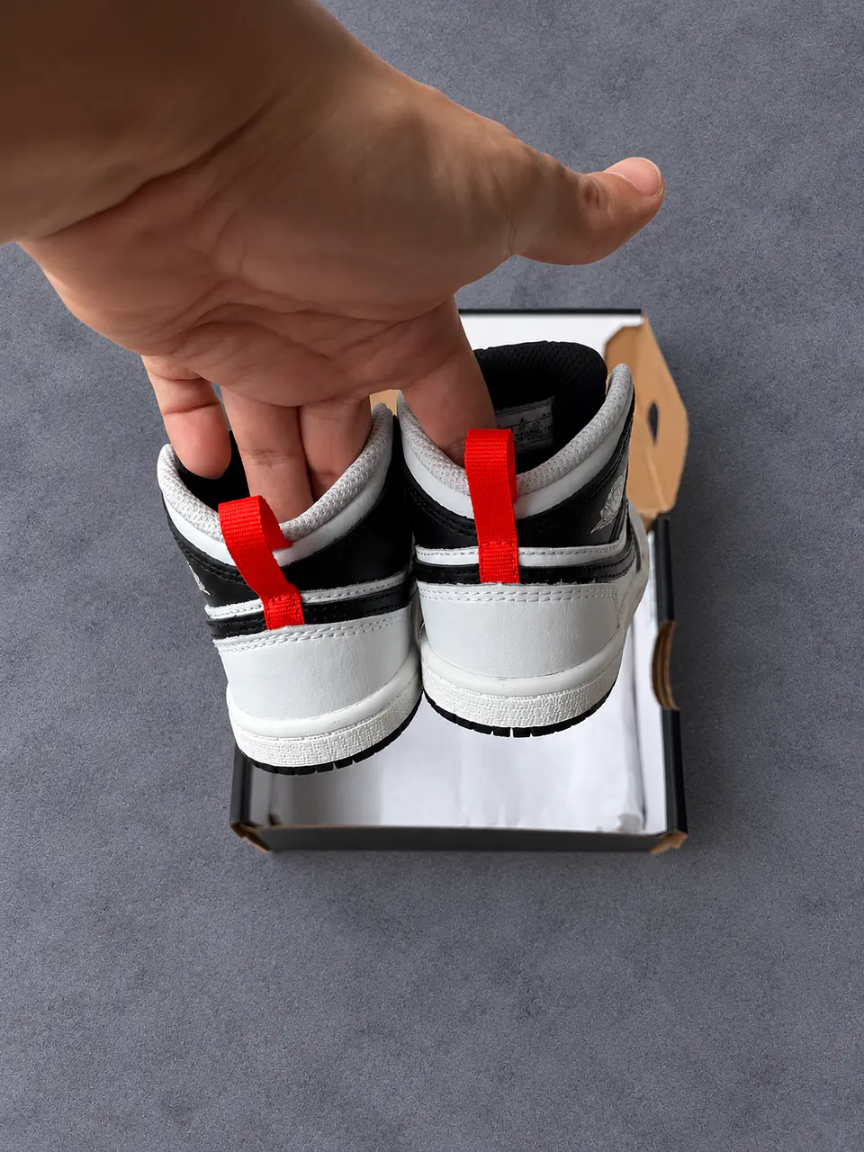 Jordan 1 mid 3