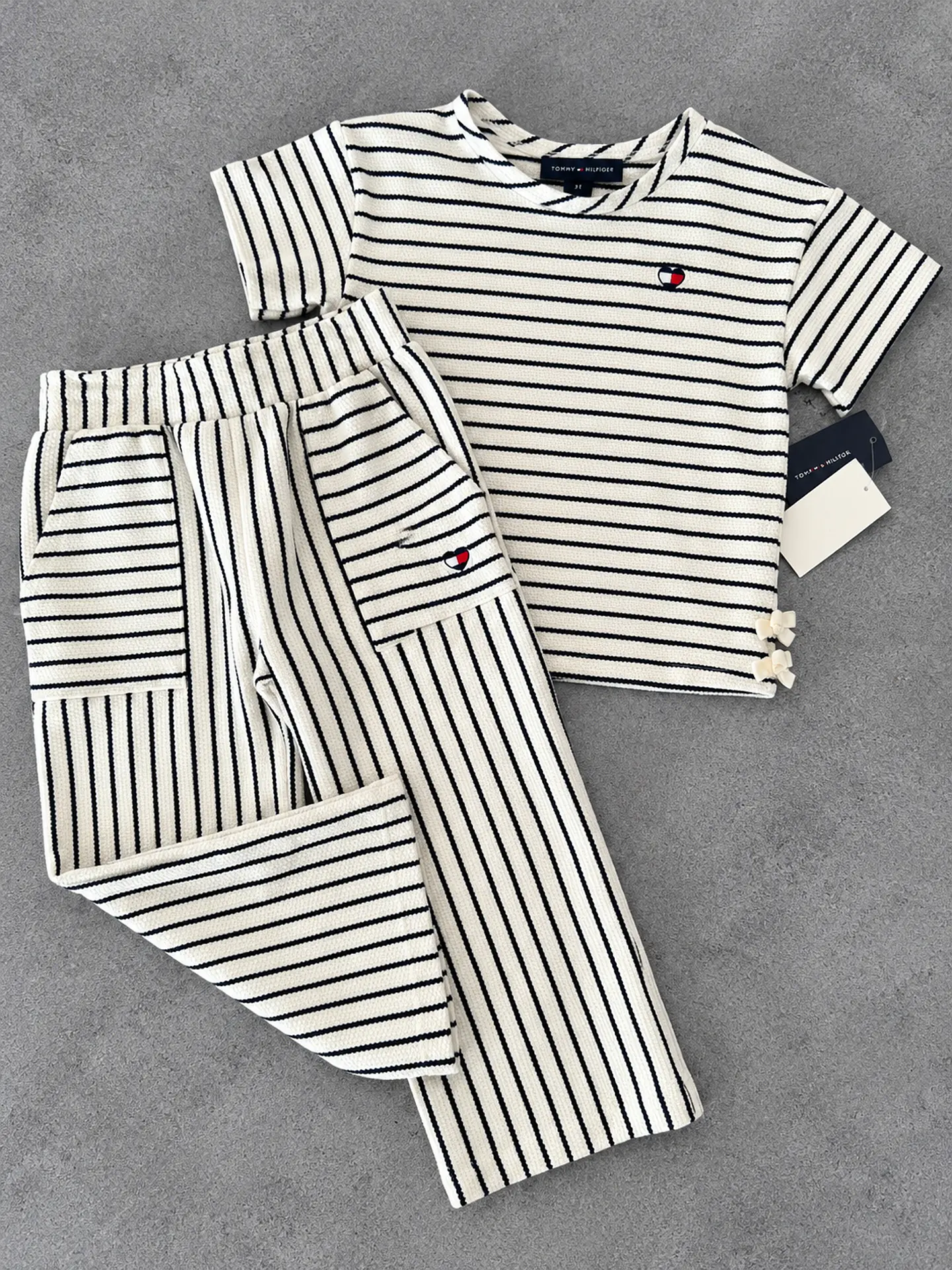 Conjunto tomy 1