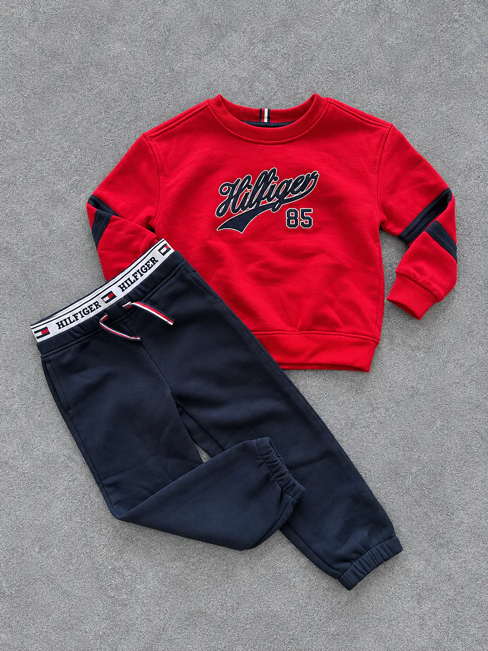 Conjunto tomy 1