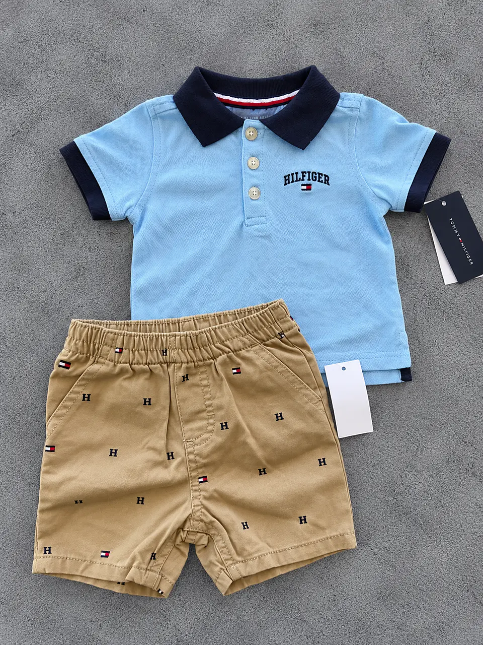 Conjunto tomy 1