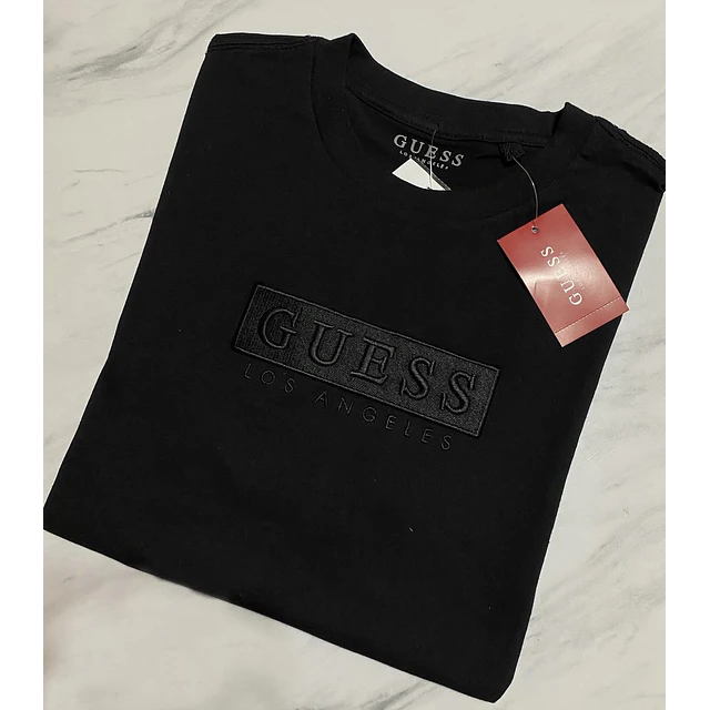 Polera GUESS