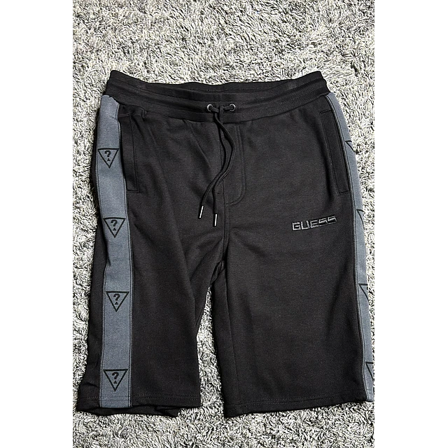 Shorts GUESS