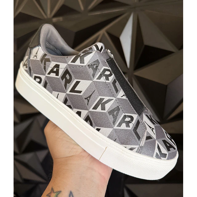 Zapatillas KARL LAGERFELD ( bodega )