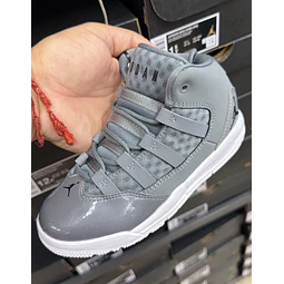 zapatilla JORDAN MAX AURA ( BODEGA )