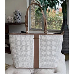 Cartera tote GUESS ( BODEGA )