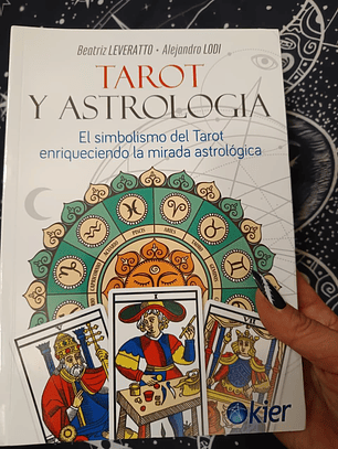 LIbto Tarot Y Astrologia 