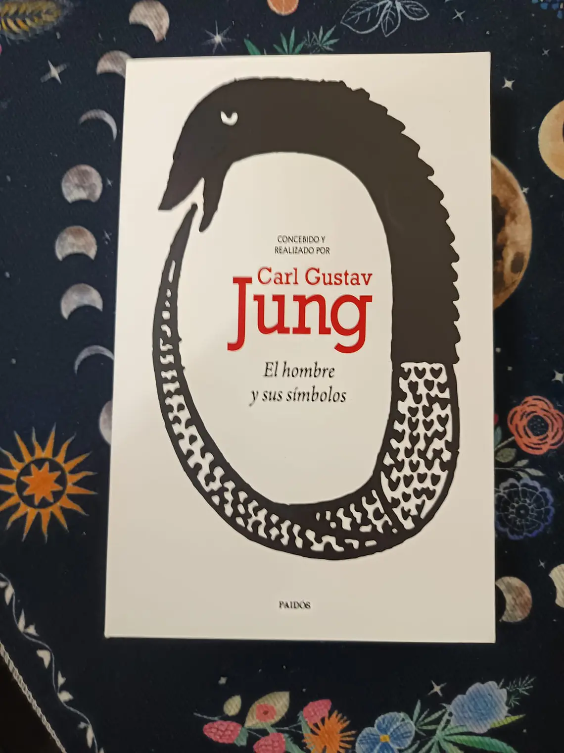 Libro El Hombre y sus Simbolos Carl Jung    1
