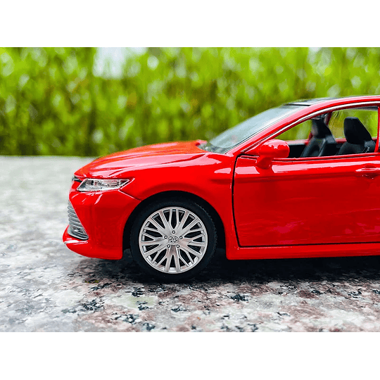 Auto Toyota Camry escala 1:34