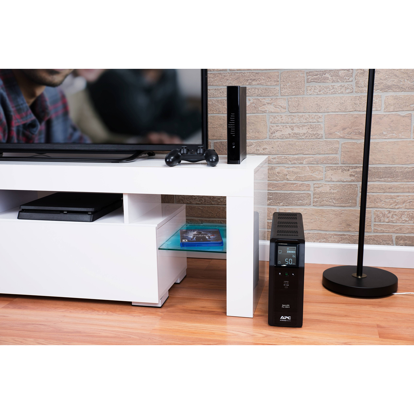 Back-UPS PRO BR1600SI APC 1600VA, 8 Salidas, AVR, Interfaz LCD, Salida 960W / Part number: BR1600SI  7