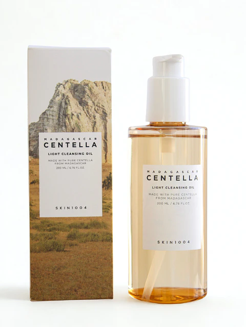 Madagascar Centella Light Cleansing Oil