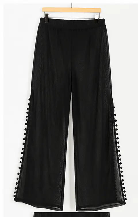 Pantalón Negro de Tul con Pompones