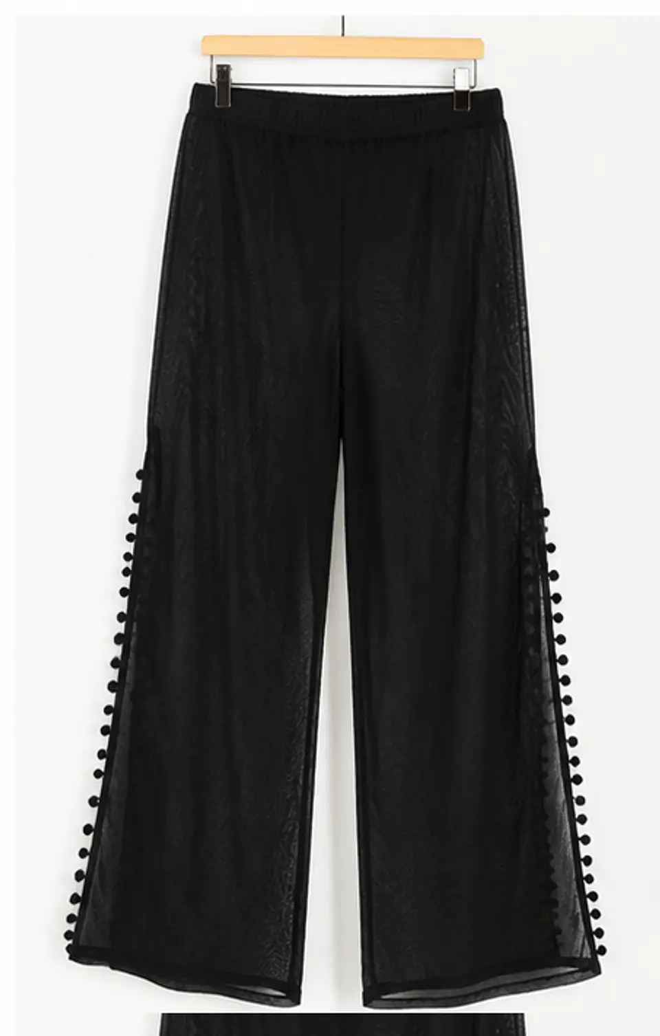 Pantalón Negro de Tul con Pompones 2