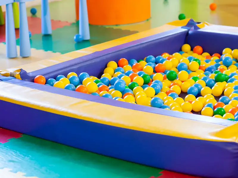 ¿Cómo elegir pelotas para piscina que realmente duren?