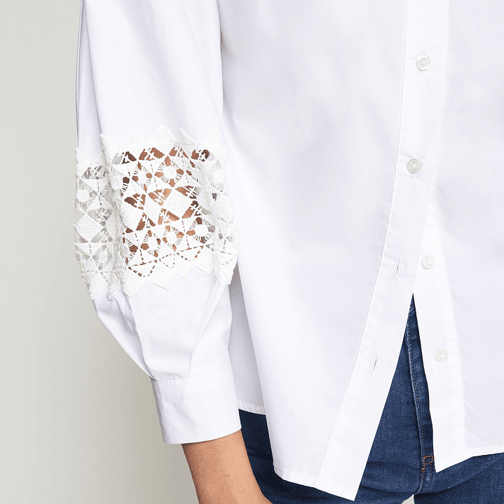 CAMISA BRANCA DE POPELINA COM RENDA 3