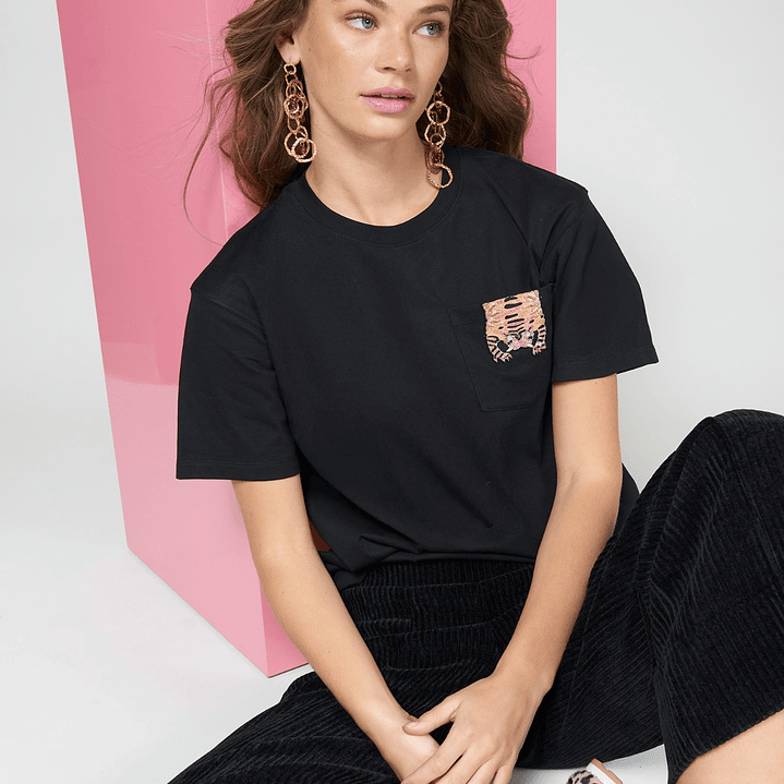 T-shirt com Bordado de Tigre 1