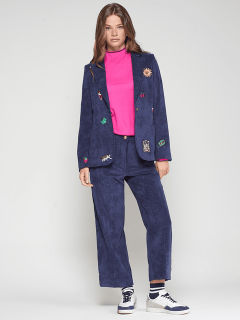  Calças veludo Vilagallo