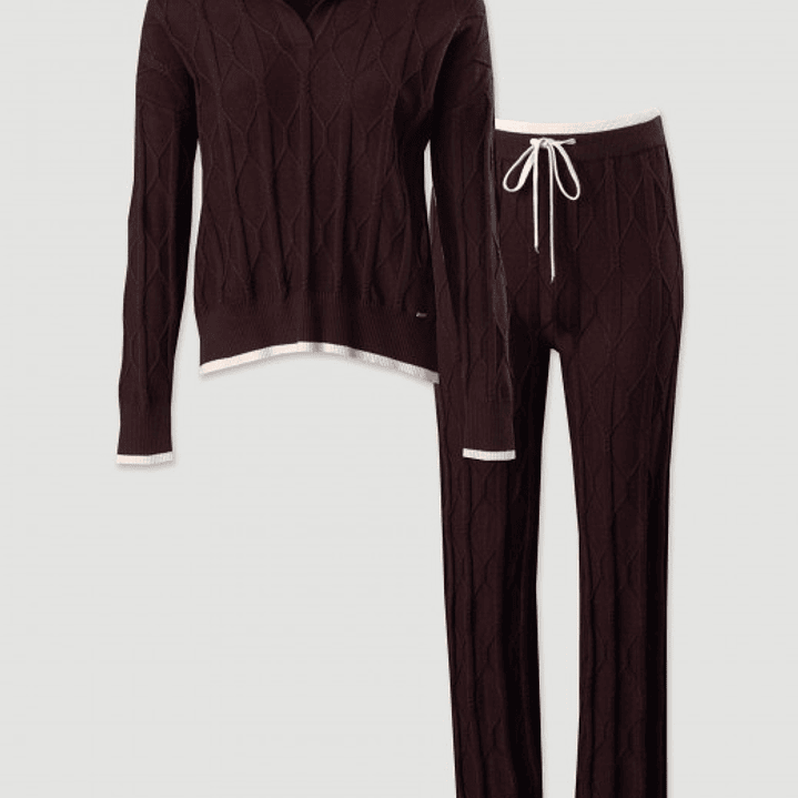  Conjunto de polo e calça em malha trabalhada da Ferrache 1