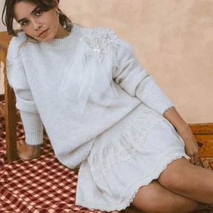 Camisola Maïtté com Aplicação em Tule Bordado