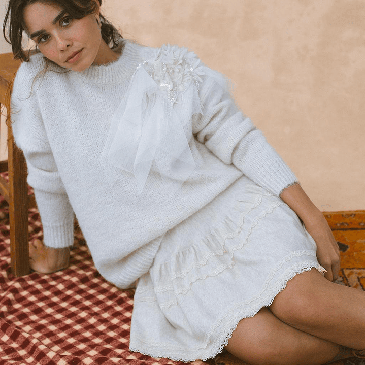 Camisola Maïtté com Aplicação em Tule Bordado 1