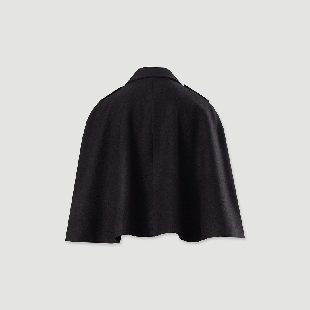 Short structured cape 2