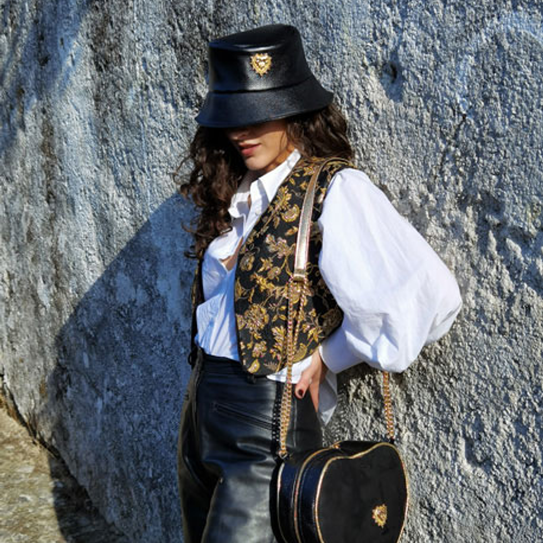 Mala preta coração Dona V 1