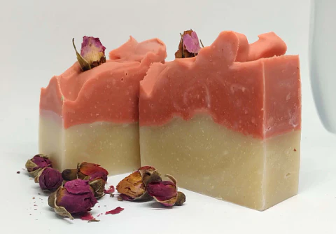 Legado Silvestre — Jabón Natural de Rosa y Miel — 100 g
