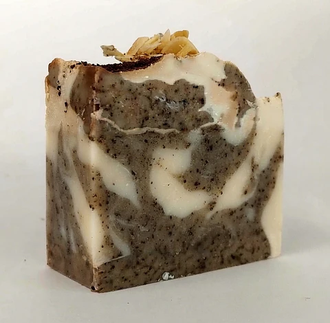 Fuego Indómito — Jabón Exfoliante de Café y Coco — 140 g