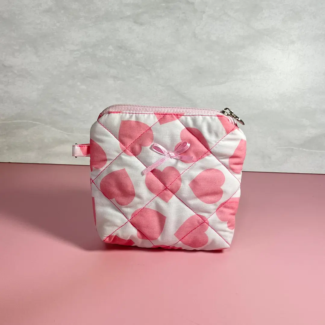 MINI NECESER CORAZONES ROSAS 1