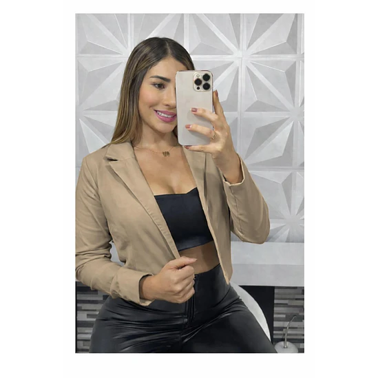 Blazer Corto Bengalina Licrada Talla Única  9