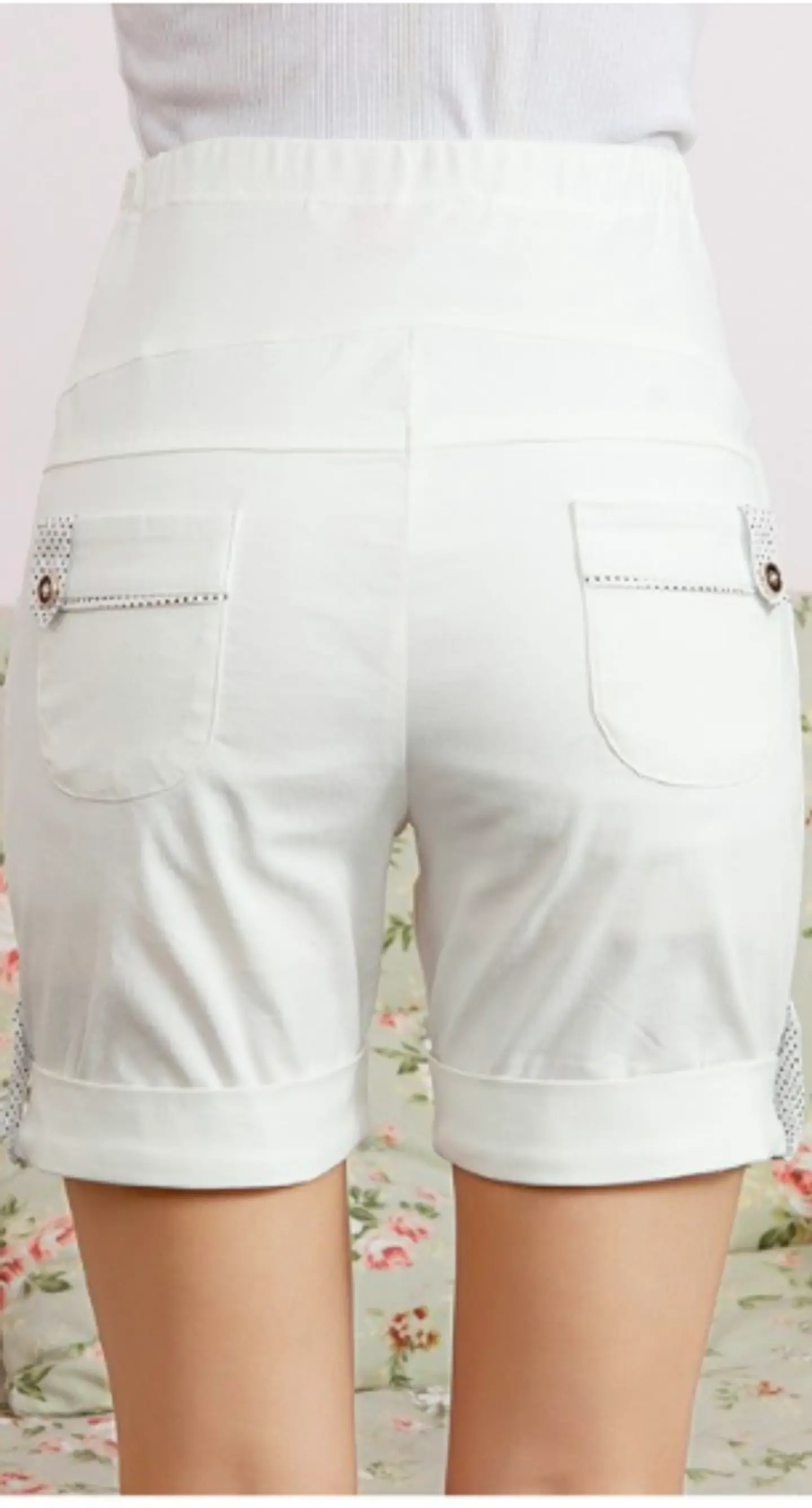 Short Paula White 4