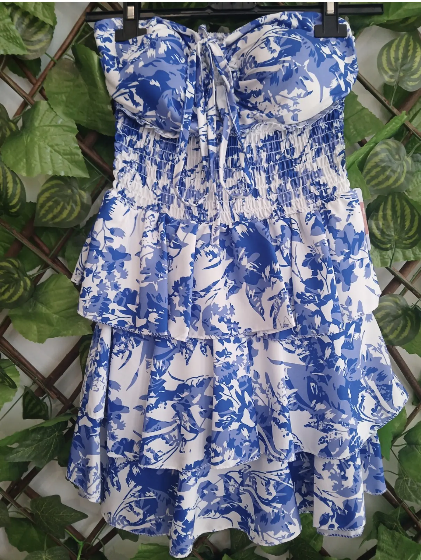 Vestido Curto Floral Azul e Branco 2