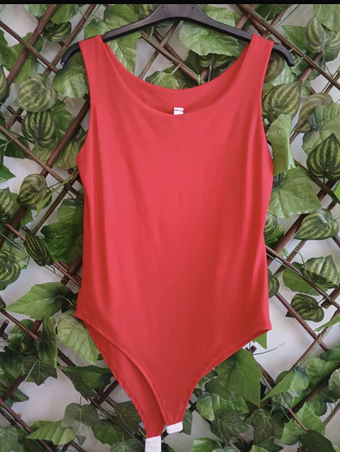 Body Básico Vermelho – Inspiração Zara   