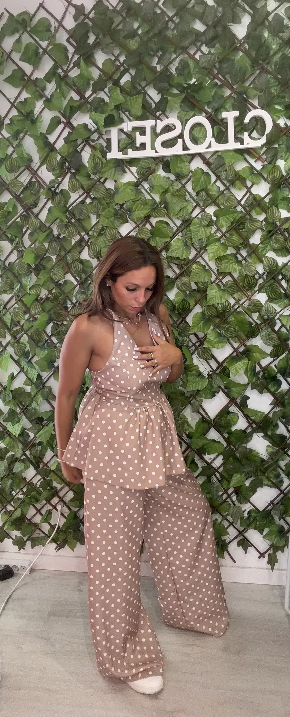 Conjunto Bege às Bolinhas 1