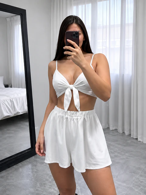 Conjunto Branco Top e Calção