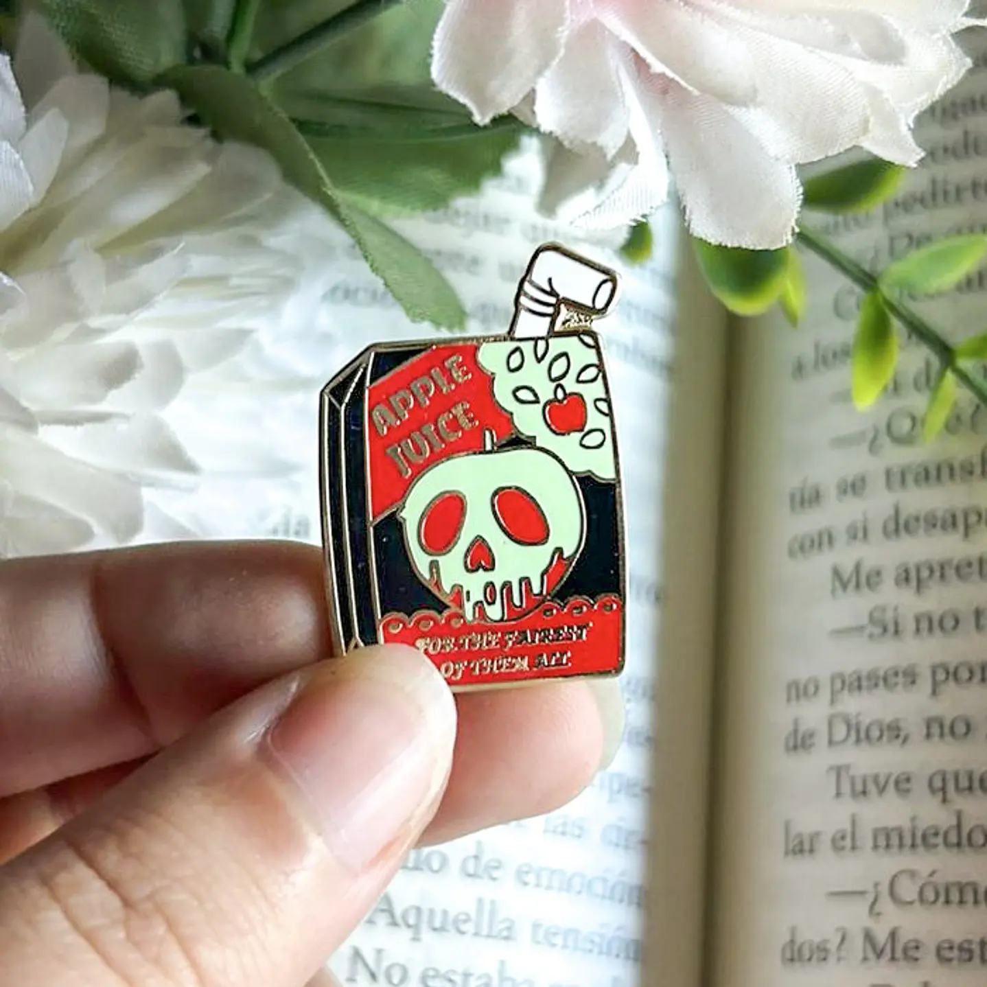 Apple Juice - Pin Metalico