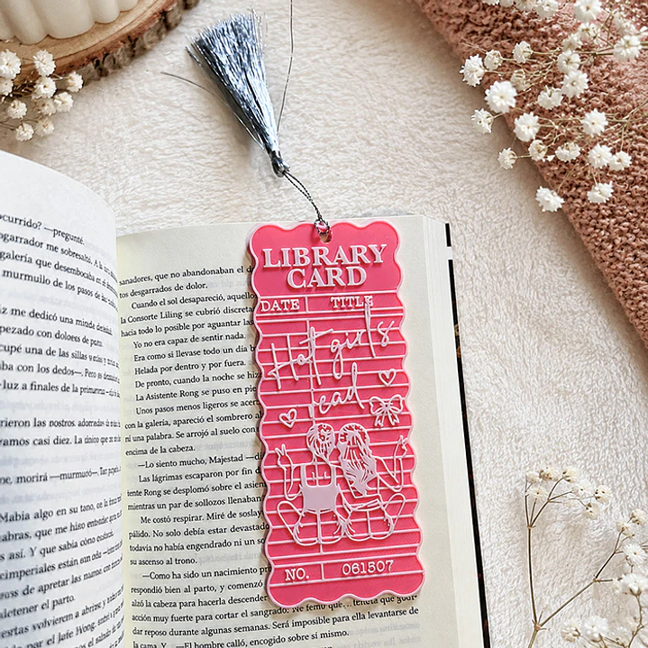 Hot Girls Read - Marcapagina Tradicional en 3D 1