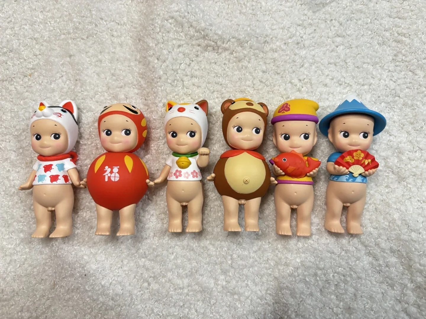 Sonny Angel-Serie japonesa de buena suerte, sin caja, sin bolsa, caja ciega, soporte para gato de la suerte, perro mapache Fuji Daruma SAS65718 1