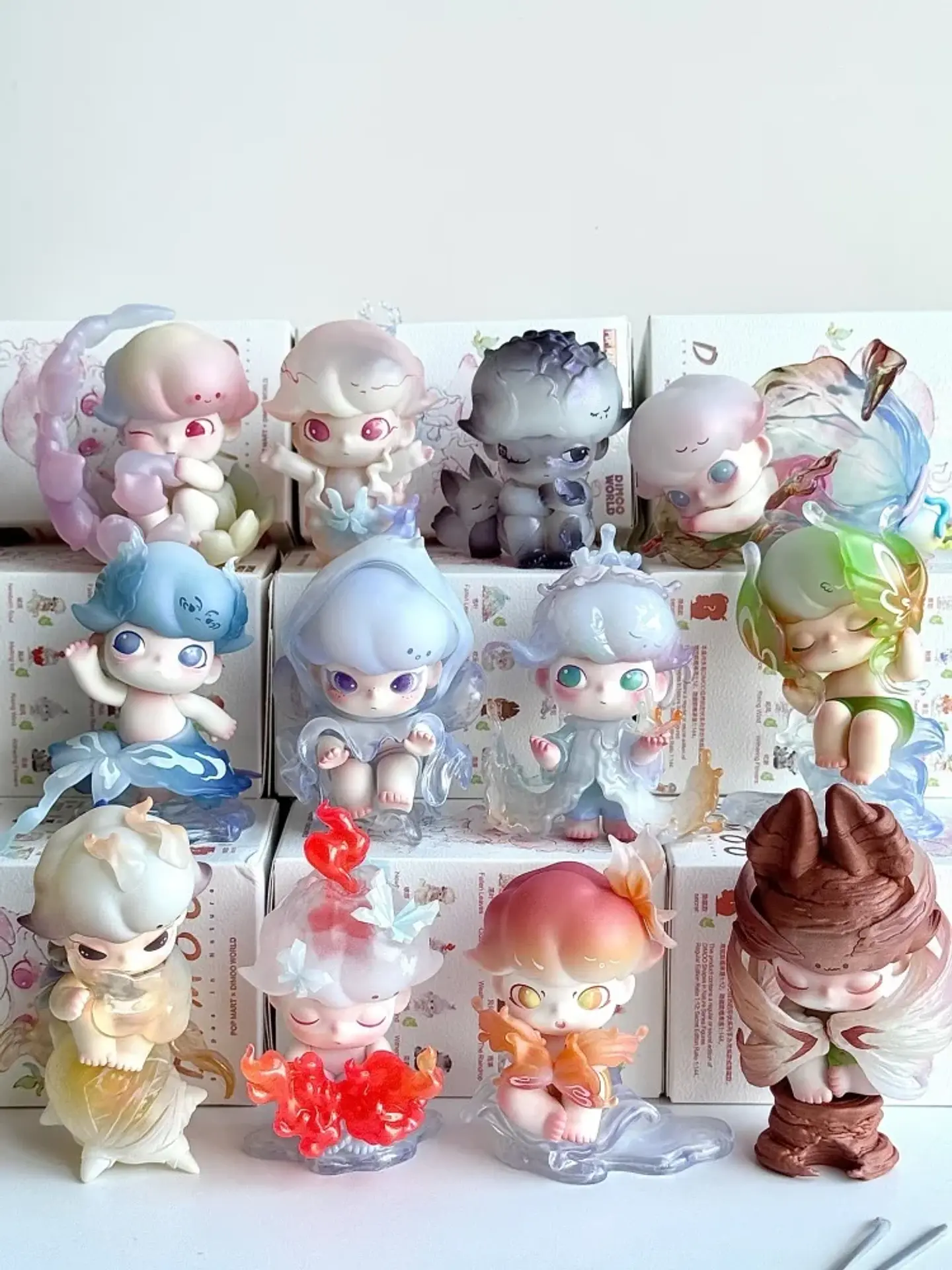 Caja ciega genuina de la serie POP MART DIMOO con forma Natural, juguetes de moda, regalo sorpresa, adorno de escritorio, muñecas, regalos del festival 47