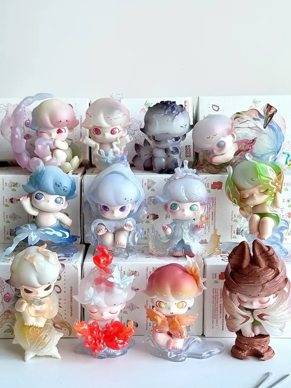 Caja ciega genuina de la serie POP MART DIMOO con forma Natural, juguetes de moda, regalo sorpresa, adorno de escritorio, muñecas, regalos del festival 47