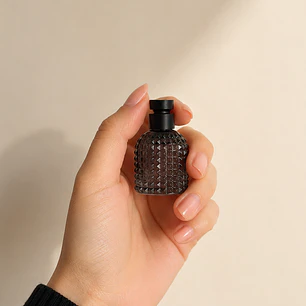 Miniatura Valentino Born in Roma Uomo 4 ml — El perfume de hombre que conquista sin avisar