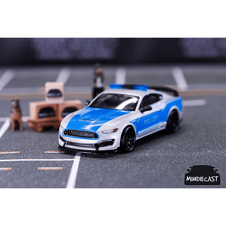 Tarmac Works 1:64 Ford Mustang Shelby GT350R German Police