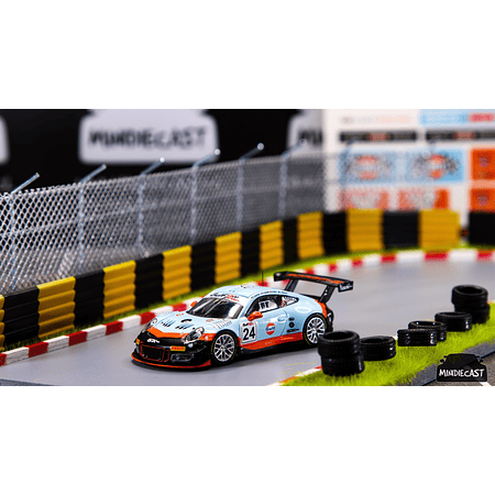 American Diorama 1:64 Gulf Mijo Exclusive Racetrack Diorama Racing Livery Limited 2,400