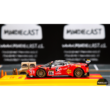 Tarmac Works 1:64 Ferrari 488 GT3 Bathurst 12 Hour 2017  Lowndes / Whincup / Vilander