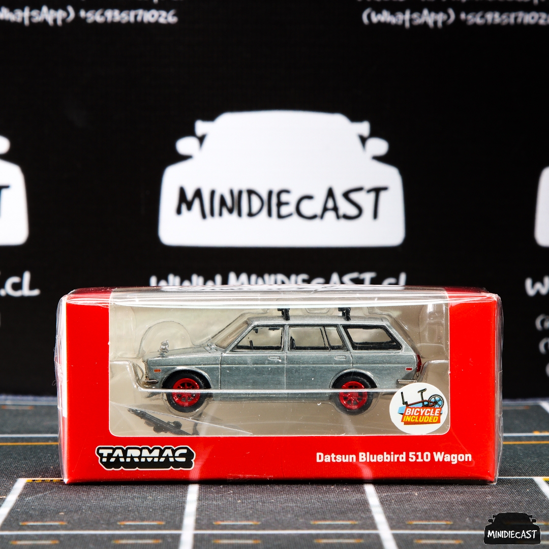 Tarmac Works 1:64 Datsun Bluebird 510 Wagon Red Bicycle with roof rack included (Chase)