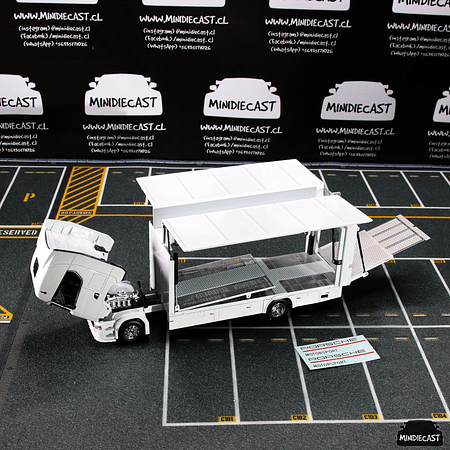 GCD 1:64 Scania S 730 Blanco. Doble alas gaviota 2 ramplas (LHD)