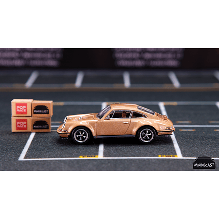 Pop Race 1:64 Porsche Singer 911 (964) Gold