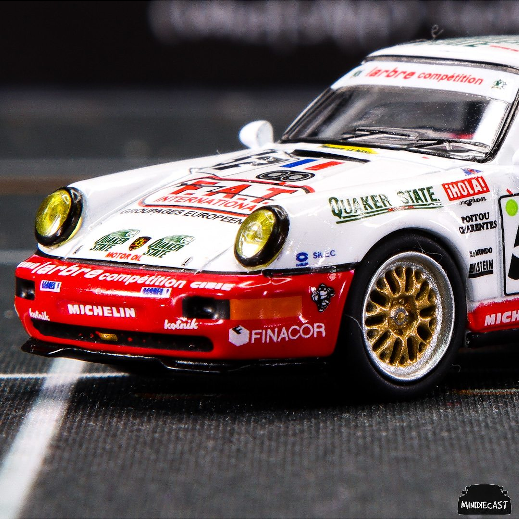 Tarmac Works 1:64 Porsche 911 RSR 3.8, Le Mans 1994 #52