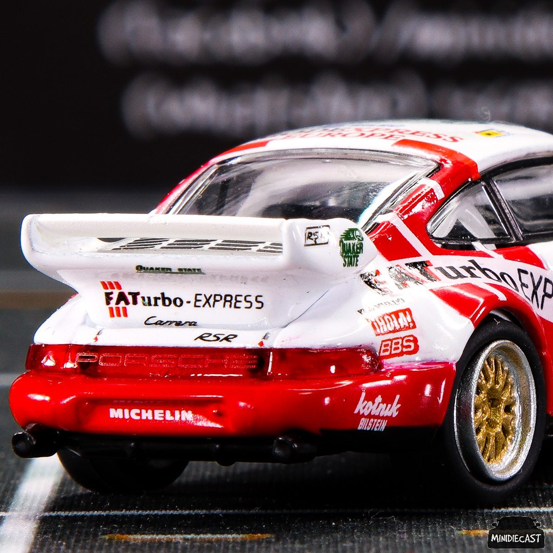 Tarmac Works 1:64 Porsche 911 RSR 3.8, Le Mans 1994 #52